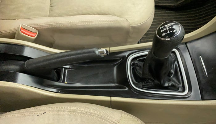 2015 Maruti Ciaz VXI+, Petrol, Manual, 55,469 km, Gear Lever