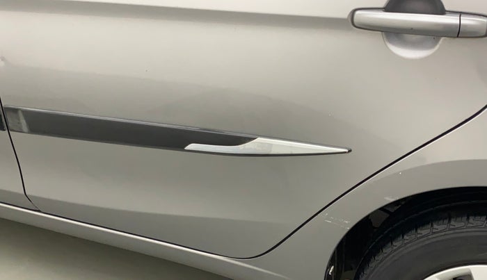 2015 Maruti Ciaz VXI+, Petrol, Manual, 55,469 km, Rear left door - Slightly dented