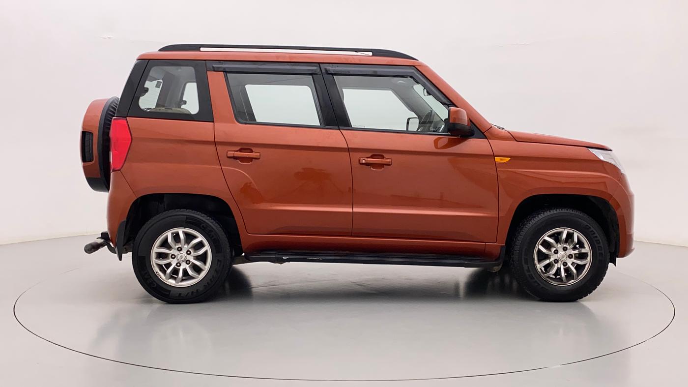 2016 Mahindra TUV300 T8 AMT, Diesel, Automatic, 37,567 km, Right Side View