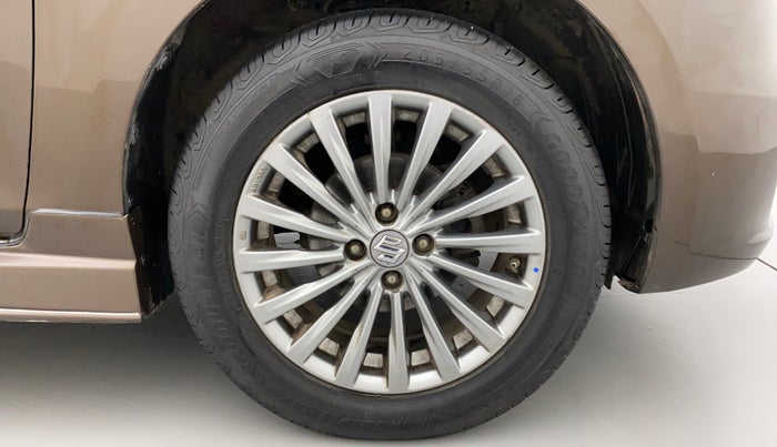 2016 Maruti Ciaz ZXI+ AT, Petrol, Automatic, 1,03,298 km, Right Front Wheel