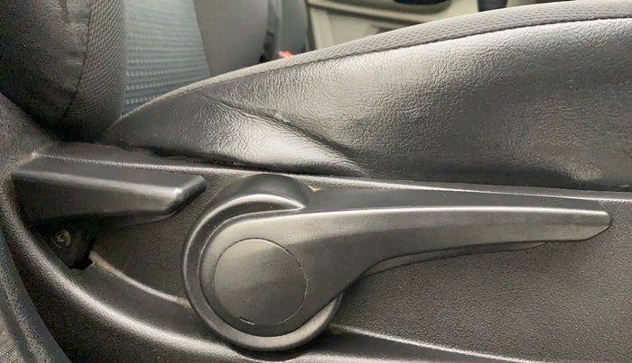 2018 Tata Tiago XZA PETROL, Petrol, Automatic, 50,638 km, Driver Side Adjustment Panel