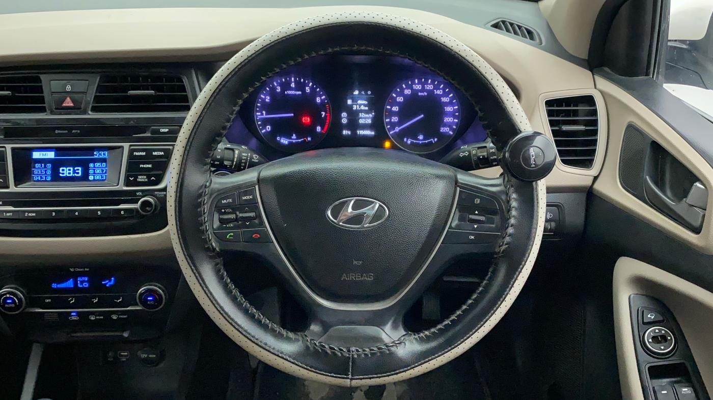 2016 Hyundai Elite i20 ASTA 1.2, CNG, Manual, 1,15,488 km, Steering Wheel Close Up