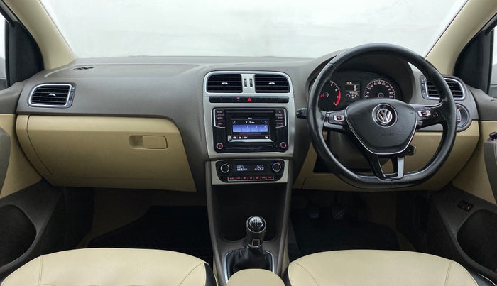 2017 Volkswagen Vento HIGHLINE PETROL, Petrol, Manual, 42,829 km, Dashboard
