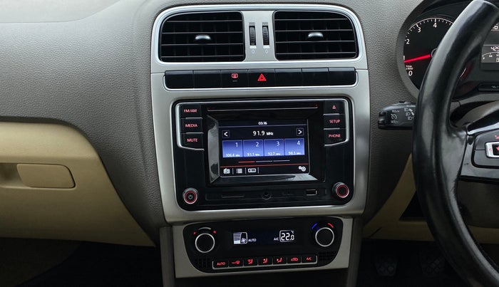 2017 Volkswagen Vento HIGHLINE PETROL, Petrol, Manual, 42,829 km, Air Conditioner