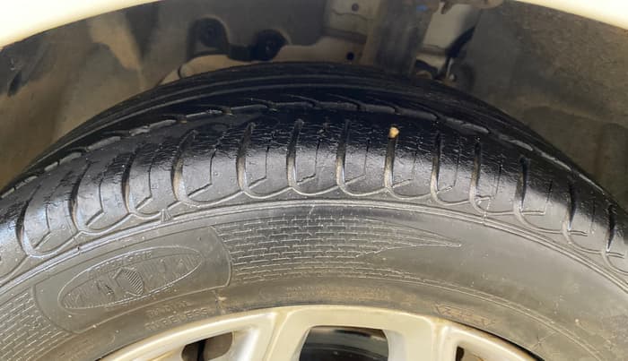 2017 Ford Ecosport TITANIUM 1.5L PETROL, CNG, Manual, 68,325 km, Left Front Tyre Tread