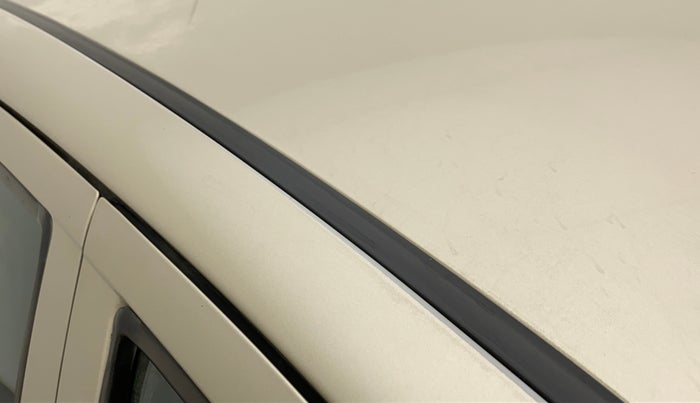 2011 Hyundai i20 MAGNA (O) 1.2, Petrol, Manual, 55,735 km, Right B pillar - Paint is slightly faded