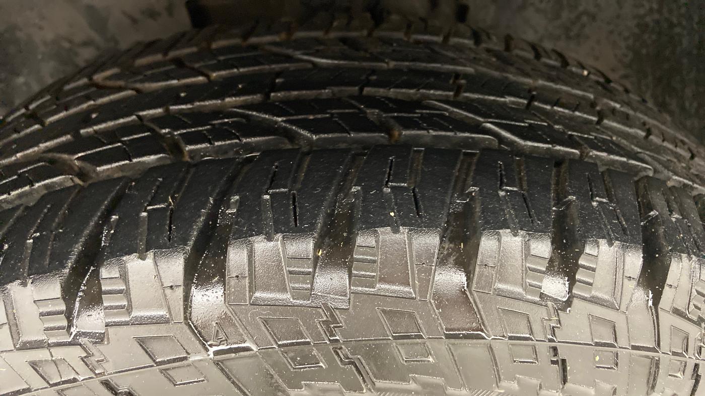 2020 Tata Harrier XZA PLUS, Diesel, Automatic, 71,388 km, Left Front Tyre Tread
