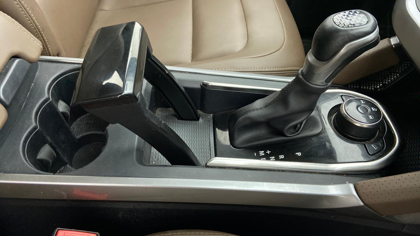 2020 Tata Harrier XZA PLUS, Diesel, Automatic, 71,388 km, Gear Lever