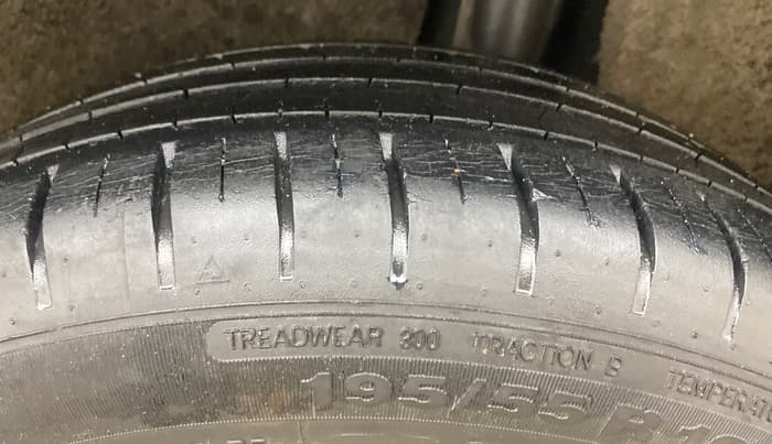 2018 Maruti Baleno ZETA PETROL 1.2, Petrol, Manual, 27,130 km, Left Rear Tyre Tread