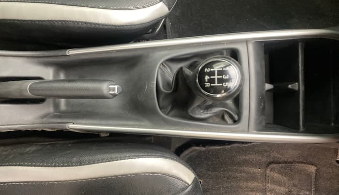 2018 Maruti Baleno ZETA PETROL 1.2, Petrol, Manual, 27,130 km, Gear Lever