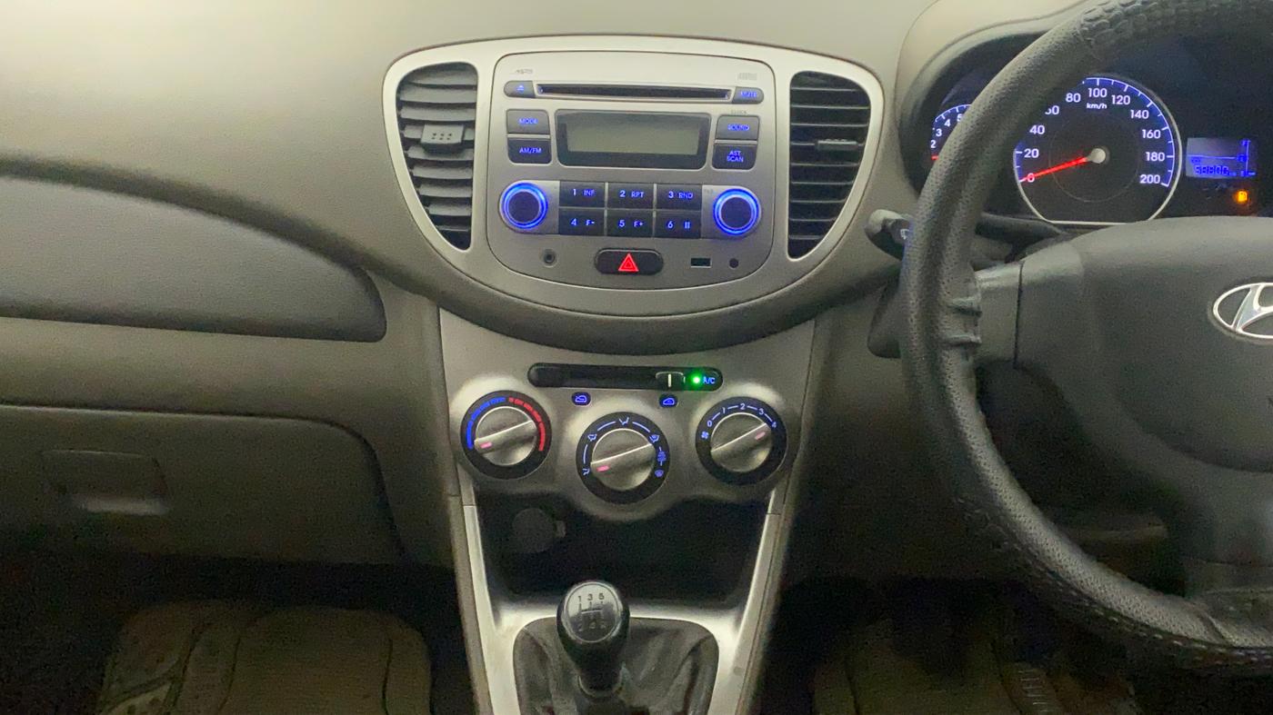 2015 Hyundai i10 MAGNA 1.1, CNG, Manual, 58,859 km, Air Conditioner
