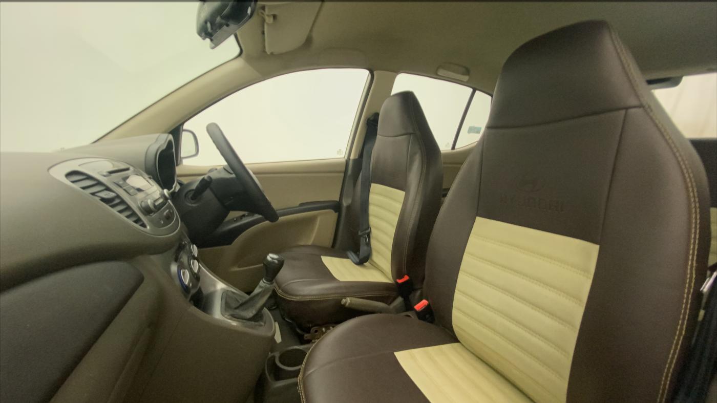 2015 Hyundai i10 MAGNA 1.1, CNG, Manual, 58,859 km, Right Side Front Door Cabin
