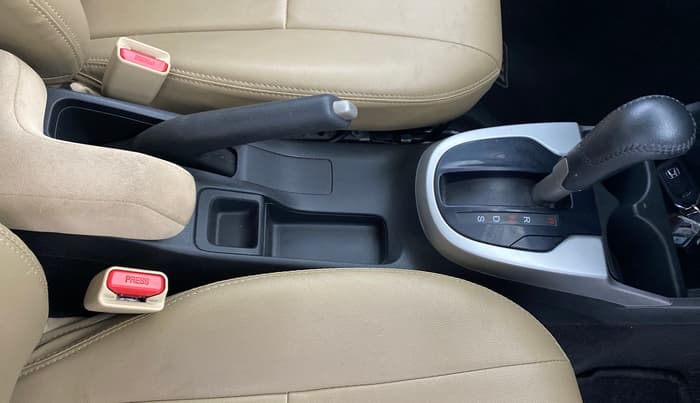 2022 Honda Jazz 1.2L I-VTEC VX CVT, Petrol, Automatic, 26,511 km, Gear Lever