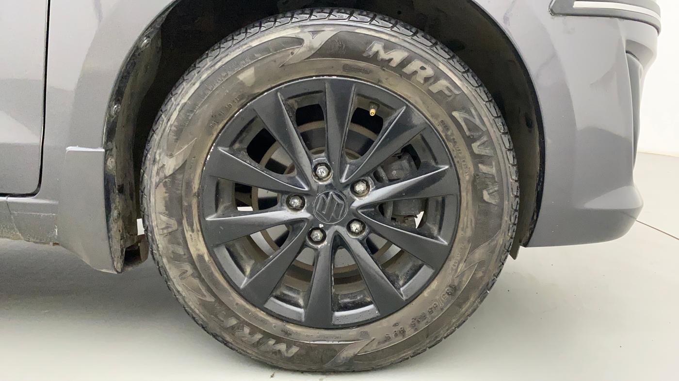 2014 Maruti Ertiga ZXI, Petrol, Manual, 54,811 km, Right Front Wheel