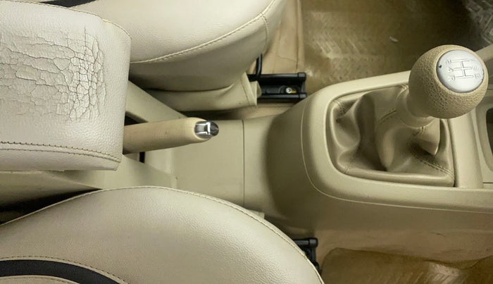 2014 Maruti Ertiga ZXI, Petrol, Manual, 54,811 km, Gear Lever