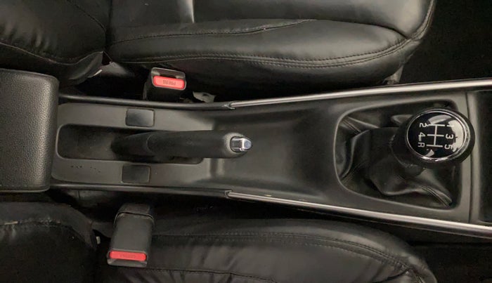 2022 Maruti Baleno DELTA PETROL 1.2, Petrol, Manual, 68,223 km, Gear Lever