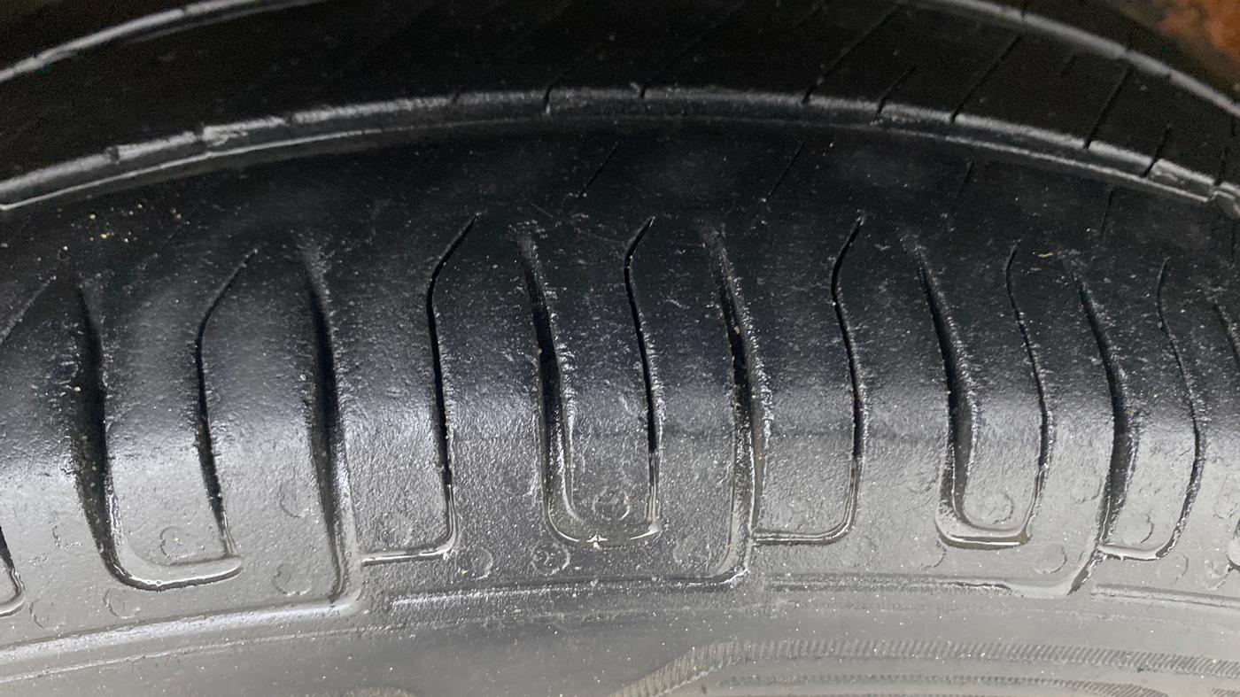 2018 Maruti Alto K10 VXI (O) AMT, Petrol, Automatic, 32,774 km, Right Front Tyre Tread