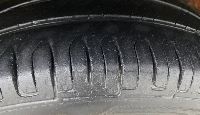 2018 Maruti Alto K10 VXI (O) AMT, Petrol, Automatic, 32,774 km, Right Front Tyre Tread