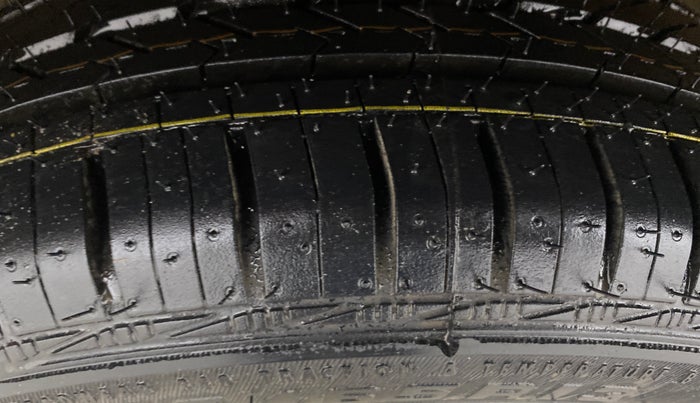 2018 Maruti Alto K10 VXI (O) AMT, Petrol, Automatic, 32,774 km, Left Front Tyre Tread