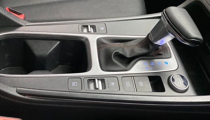 2020 Hyundai Creta 1.4 SX(O) TURBO GDI DCT DUAL TONE, Petrol, Automatic, 49,006 km, Gear Lever