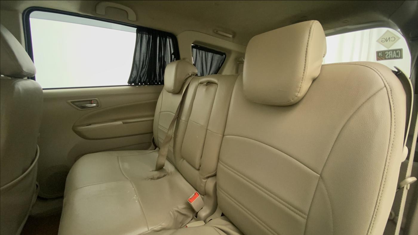 2016 Maruti Ertiga VXI CNG, CNG, Manual, 98,246 km, Right Side Rear Door Cabin