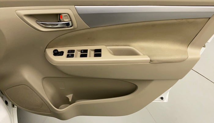 2016 Maruti Ertiga VXI CNG, CNG, Manual, 98,246 km, Driver Side Door Panels Control