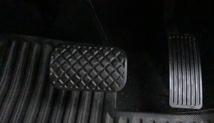 2019 MG HECTOR SHARP DCT PETROL, Petrol, Automatic, 17,185 km, Pedals