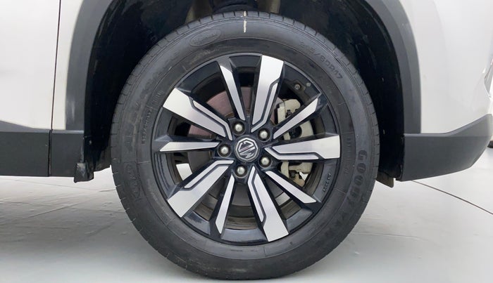 2019 MG HECTOR SHARP DCT PETROL, Petrol, Automatic, 17,185 km, Right Front Wheel