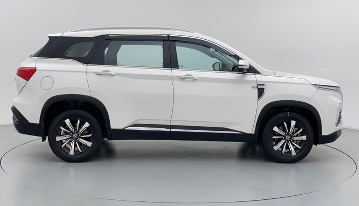 2019 MG HECTOR SHARP DCT PETROL, Petrol, Automatic, 17,185 km, Right Side View