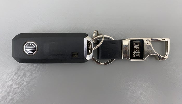 2019 MG HECTOR SHARP DCT PETROL, Petrol, Automatic, 17,185 km, Key Close Up