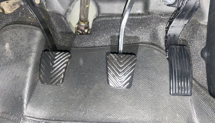 2018 Hyundai Verna 1.6 SX (O) CRDI MT, Diesel, Manual, 1,10,135 km, Pedals