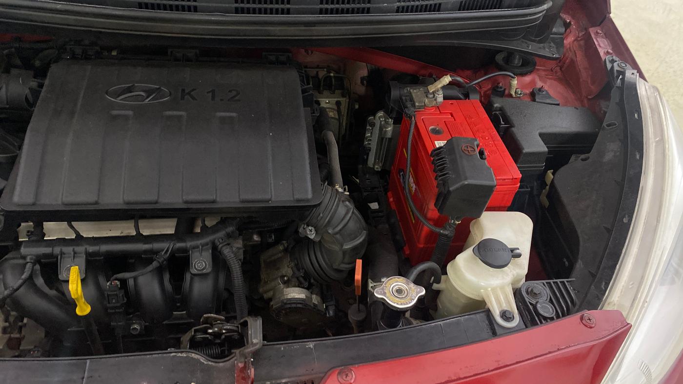 2018 Hyundai Grand i10 SPORTZ AT 1.2 KAPPA VTVT, Petrol, Automatic, 38,265 km, Engine View - Left