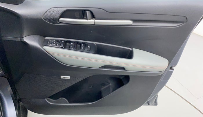 2023 KIA SONET X LINE 1.0 DCT, Petrol, Automatic, 8,126 km, Driver Side Door Panels Control