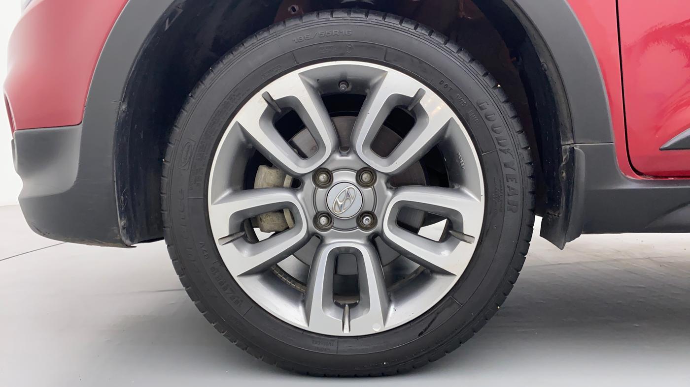 2017 Hyundai i20 Active 1.2 S, Petrol, Manual, 29,537 km, Left FrontWheel