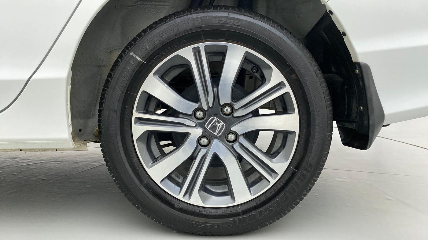 2021 Honda City V MT PETROL, Petrol, Manual, 11,035 km, Left Rear Wheel