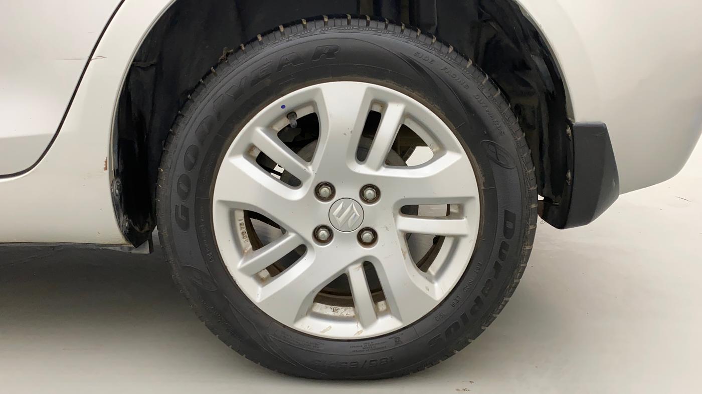 2013 Maruti Swift Dzire ZXI, Petrol, Manual, 60,094 km, Left Rear Wheel