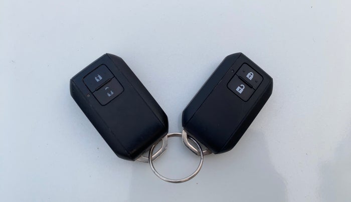 2019 Maruti Baleno ZETA PETROL 1.2, Petrol, Manual, 93,017 km, Key Close Up