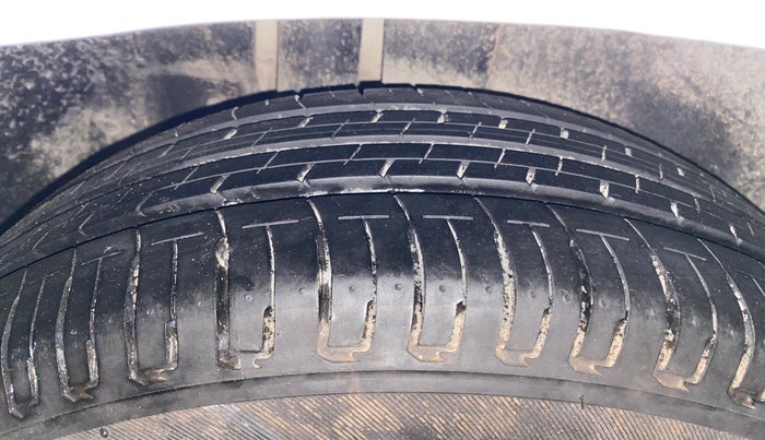 2014 Maruti Ertiga VDI, Diesel, Manual, 83,220 km, Right Rear Tyre Tread
