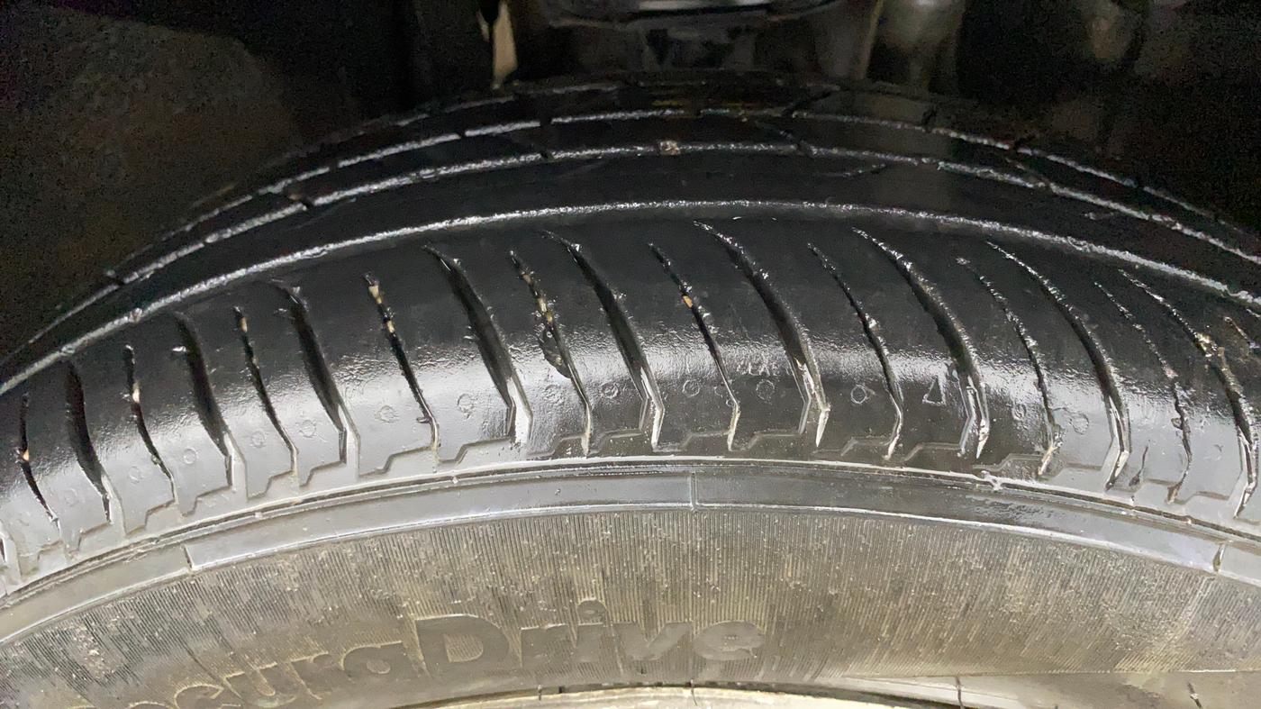 2024 Nissan MAGNITE XE, Petrol, Manual, 15,764 km, Right Front Tyre Tread