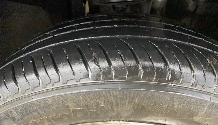 2024 Nissan MAGNITE XE, Petrol, Manual, 15,764 km, Right Front Tyre Tread