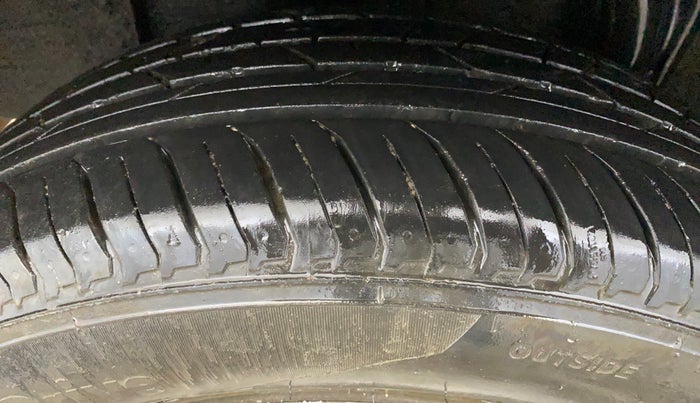 2024 Nissan MAGNITE XE, Petrol, Manual, 15,764 km, Right Rear Tyre Tread