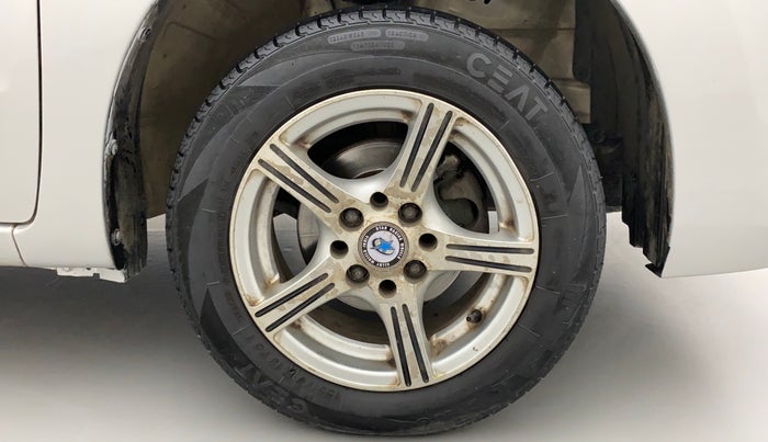 2013 Maruti Wagon R 1.0 LXI CNG, CNG, Manual, 93,984 km, Right Front Wheel