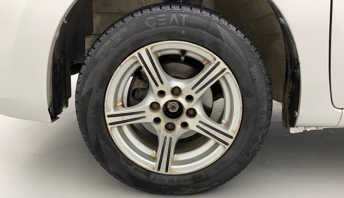 2013 Maruti Wagon R 1.0 LXI CNG, CNG, Manual, 93,984 km, Left Front Wheel
