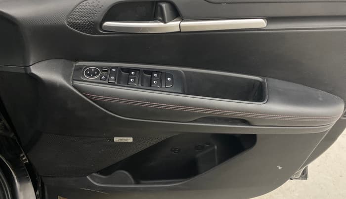 2020 KIA SONET GTX PLUS 1.0 DCT, Petrol, Automatic, 38,516 km, Driver Side Door Panels Control