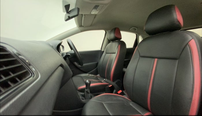 2015 Volkswagen Polo COMFORTLINE 1.2L, Petrol, Manual, 68,248 km, Right Side Front Door Cabin
