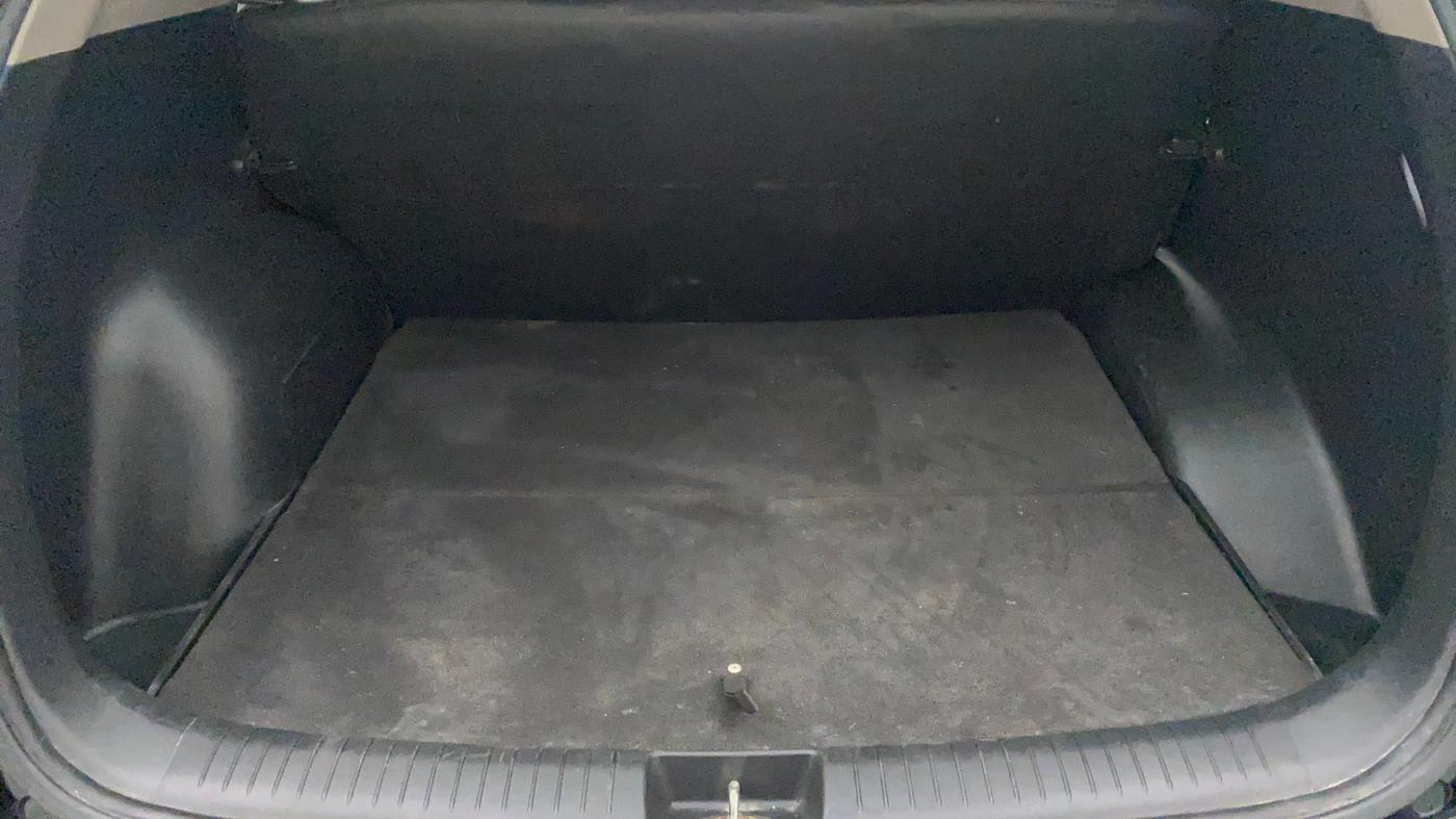 2017 Hyundai Creta E PLUS 1.6 PETROL, Petrol, Manual, 96,287 km, Boot Inside