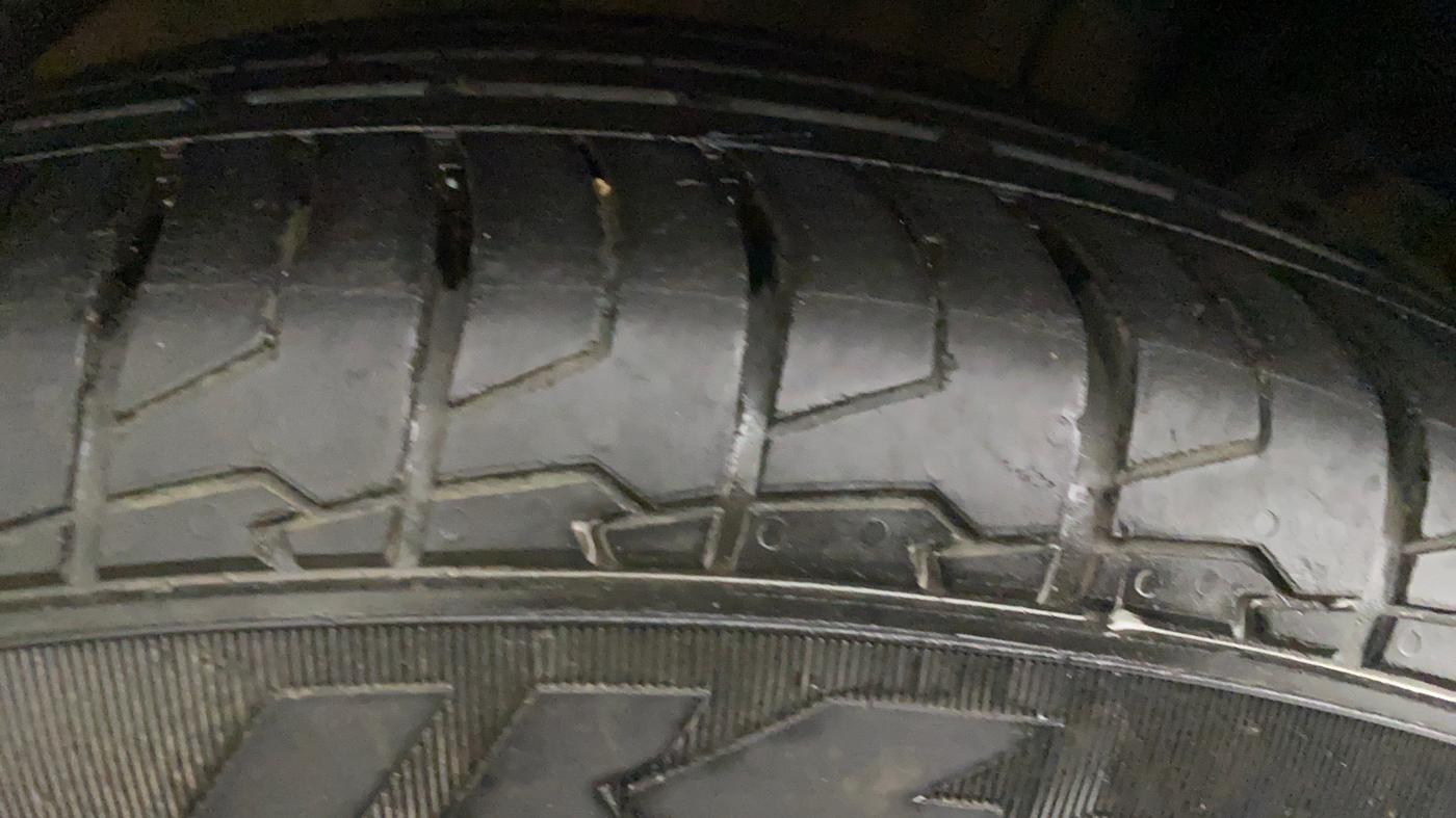 2017 Hyundai Creta E PLUS 1.6 PETROL, Petrol, Manual, 96,287 km, Left Front Tyre Tread