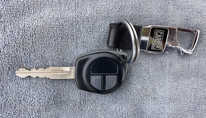 2015 Maruti Ritz ZXI, CNG, Manual, 65,693 km, Key Close Up