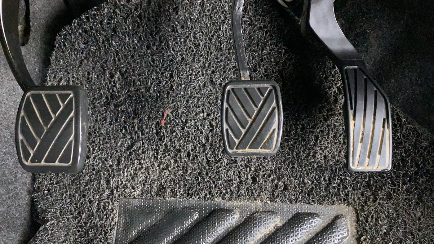 2015 Maruti Ritz ZXI, CNG, Manual, 65,693 km, Pedals