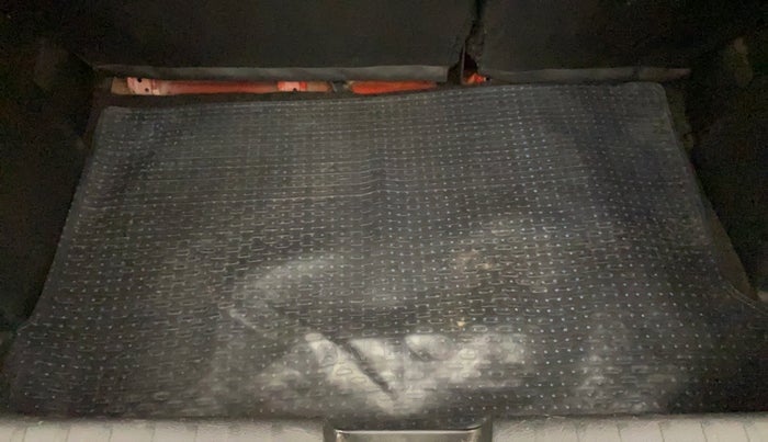 2018 Maruti Baleno DELTA PETROL 1.2, Petrol, Manual, 34,658 km, Boot Inside